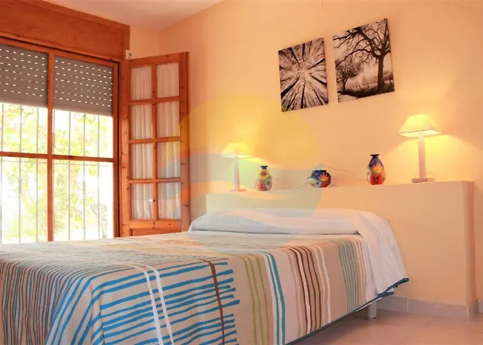 Casa de Férias Pagall - Con Piscina Privada Y Cerca La Playa De - Deltavacaciones